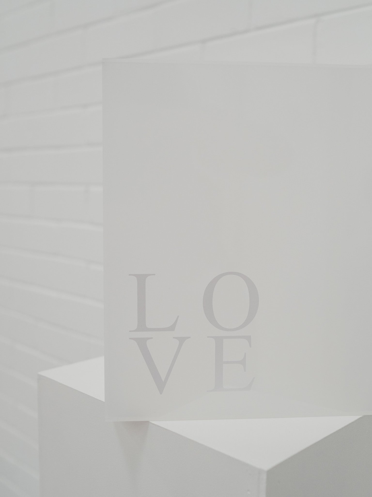 Frost Acrylic Wishing Well – White