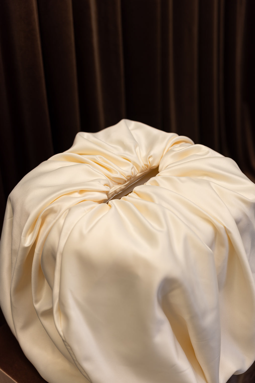 Draped Satin Wishing Well – Cream