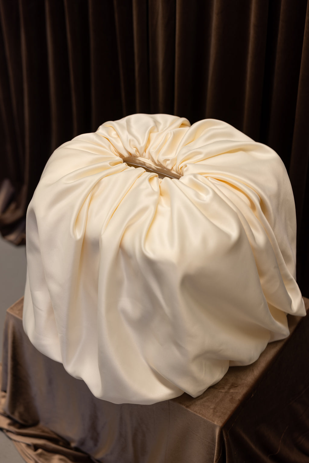 Draped Satin Wishing Well – Cream
