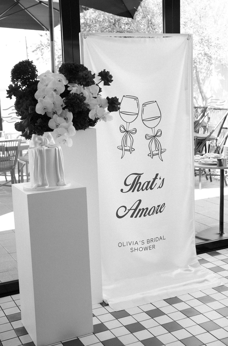 Albert Stand – White