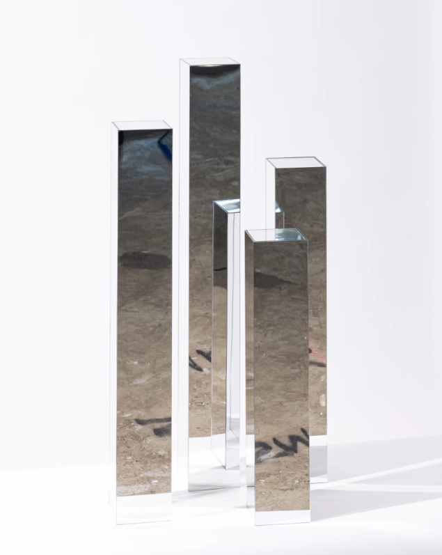 Plinths – Mirror